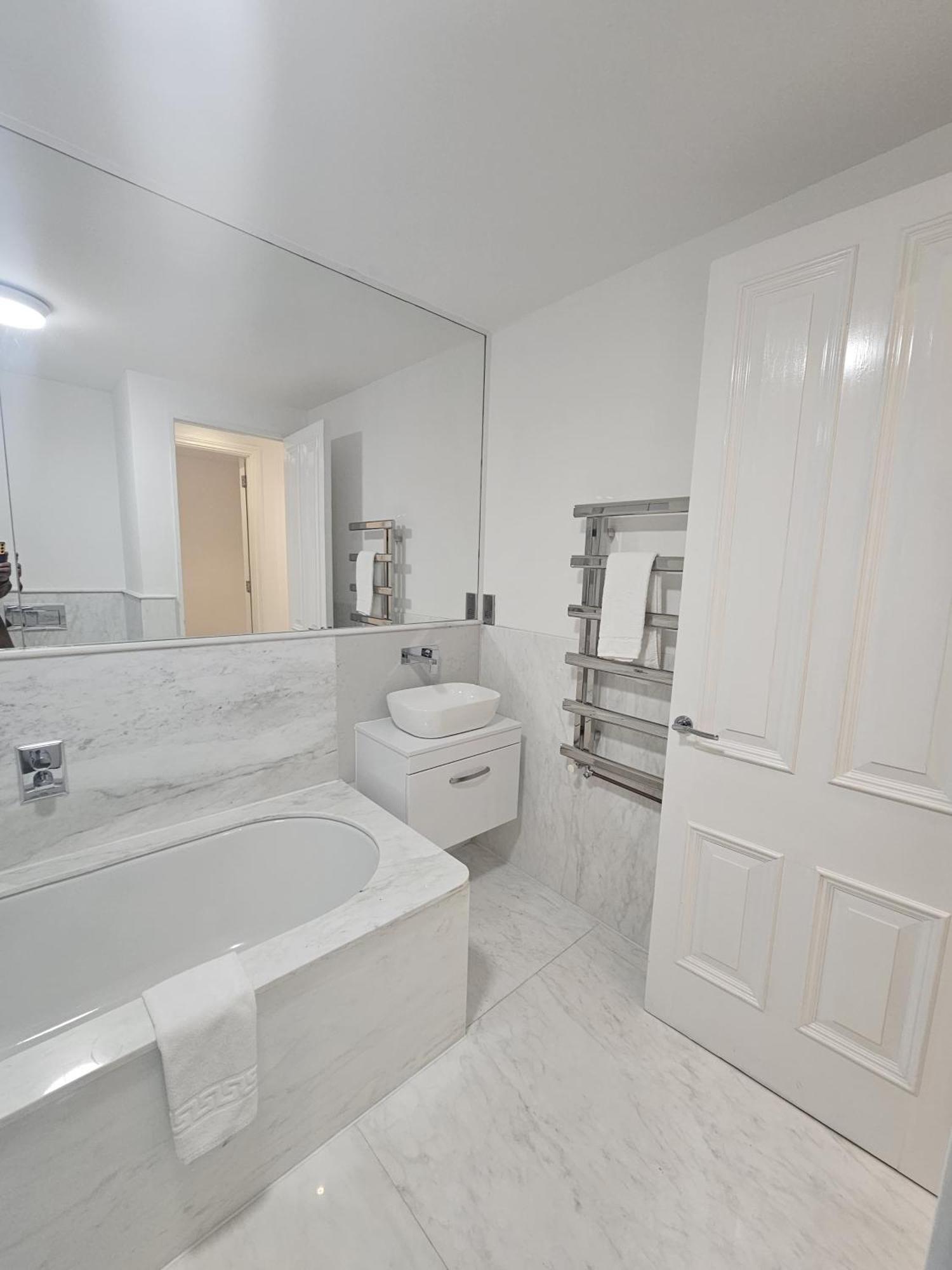 Care London- Elegant & Central, Sloane Avenue, Chelsea Hébergement de vacances