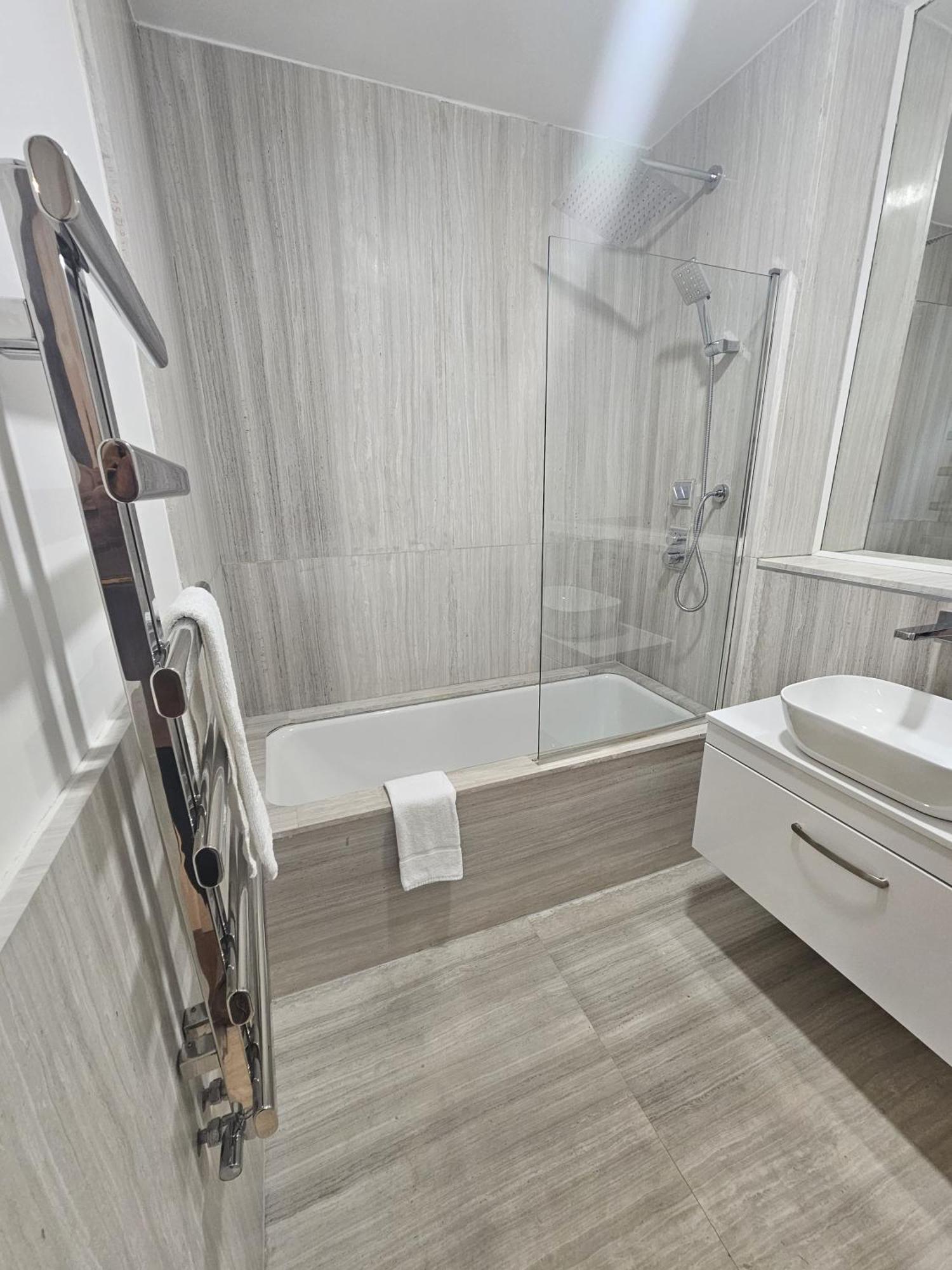 Care London- Elegant & Central, Sloane Avenue, Chelsea Hébergement de vacances