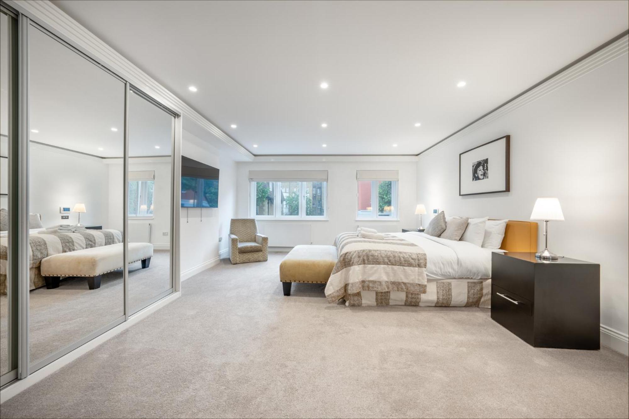 Care London- Elegant & Central, Sloane Avenue, Chelsea * Londen